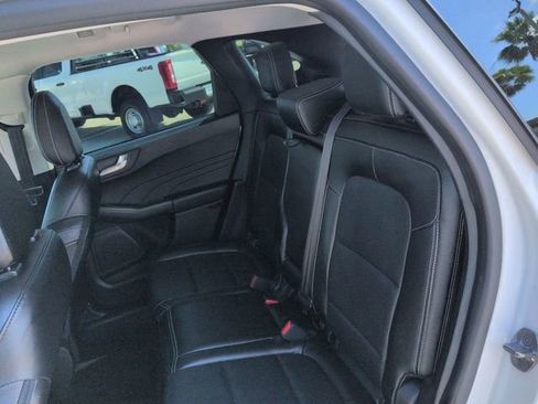 Used 2022 Ford Escape SEL FWD image 14