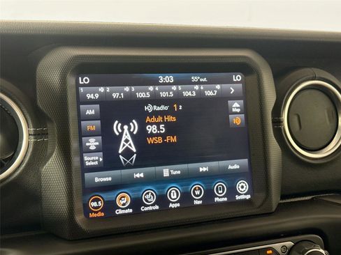 Used 2020 Jeep Gladiator Overland image 24