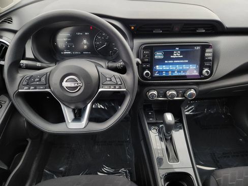 Used 2024 Nissan Kicks SV image 26