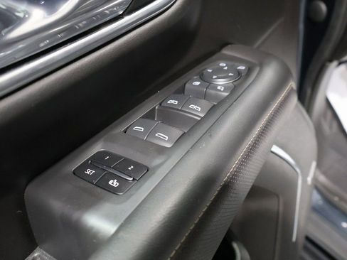 Used 2021 Chevrolet Tahoe Premier w/ Premium Package image 13