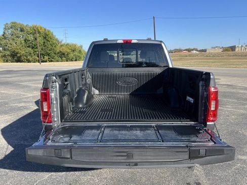 Used 2022 Ford F150 XLT w/ Equipment Group 302A High image 6