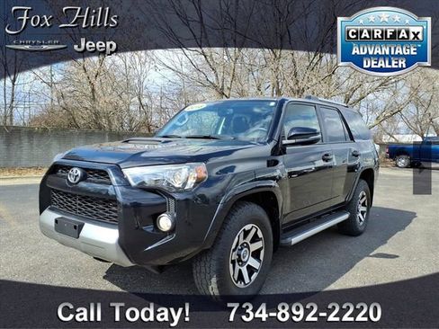 Used 2018 Toyota 4Runner TRD Off-Road Premium image 3