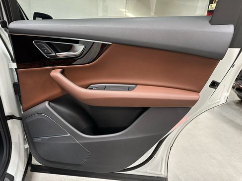 Used 2017 Audi Q7 3.0T Premium Plus image 10