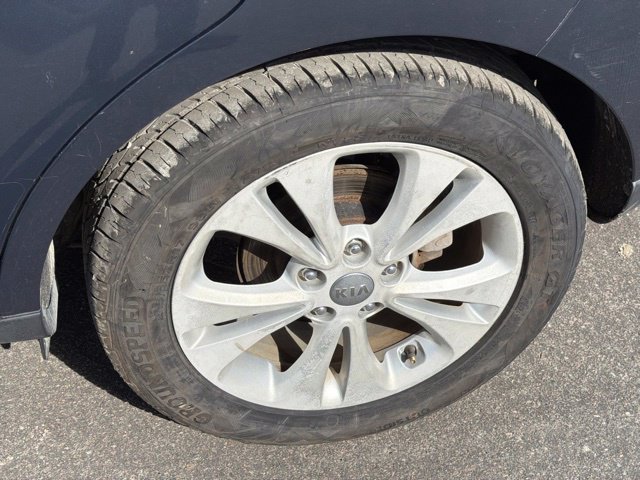 Used 2015 Kia Soul + FWD image 13