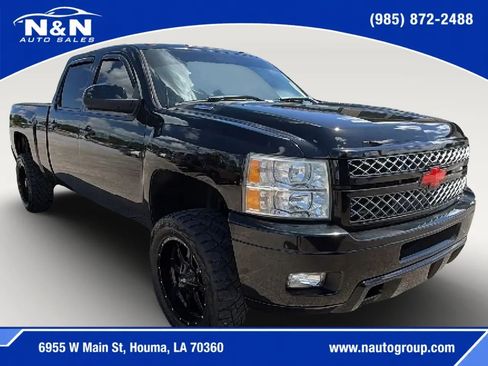Used 2014 Chevrolet Silverado 2500 LTZ w/ LTZ Plus Package AWD/4WD image 7