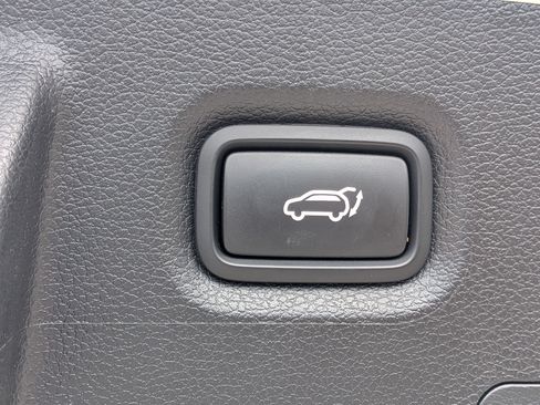 Used 2023 Hyundai Santa Fe Limited AWD/4WD image 14