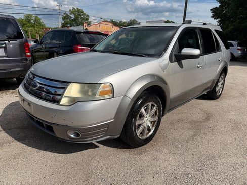 Used 2009 Ford Taurus X SEL FWD image 1