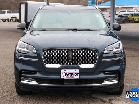 Used 2023 Lincoln Aviator Black Label w/ Class IV Trailer Tow Package image 2