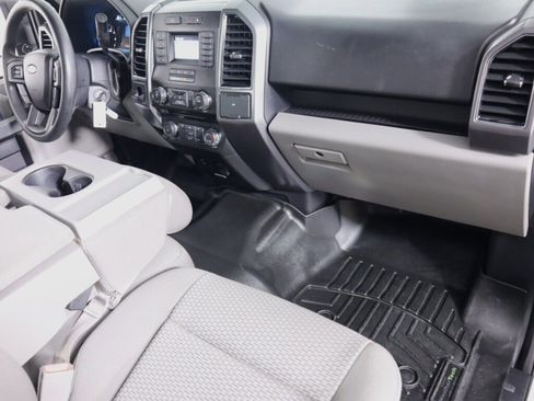 Used 2018 Ford F150 XLT RWD image 38