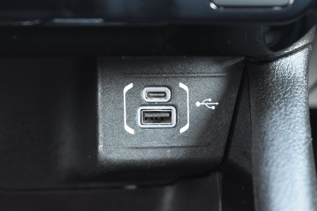 Used 2025 Jeep Compass Limited AWD/4WD image 22