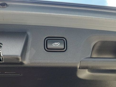 Used 2024 Hyundai Palisade SEL FWD image 30