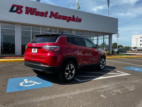 Used 2019 Jeep Compass Limited image 38