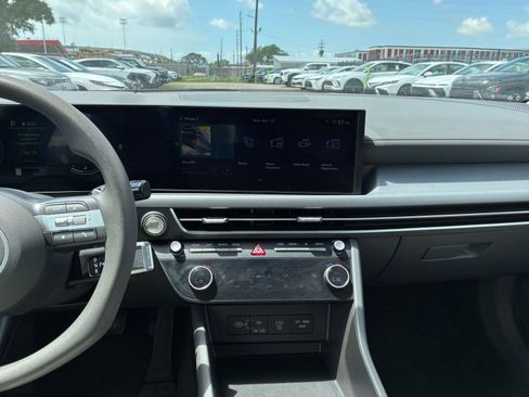 Used 2025 Hyundai Sonata SEL FWD image 14