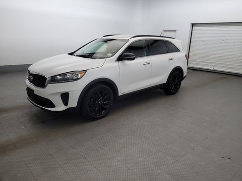 Used 2019 Kia Sorento S AWD/4WD image 2