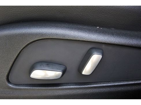 New 2026 Cadillac XT5 Luxury image 22