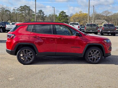 New 2026 Jeep Compass Latitude AWD/4WD image 14