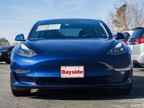 Used 2023 Tesla Model 3 Performance image 4