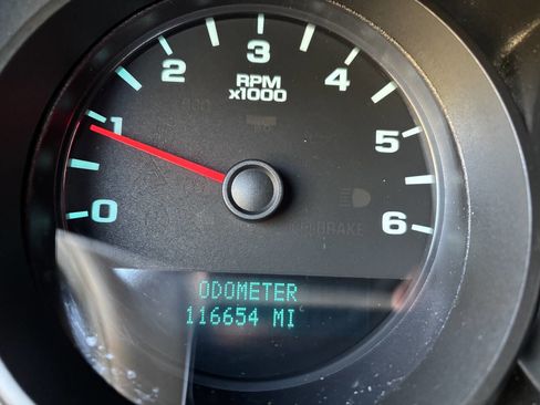 Used 2010 Chevrolet Silverado 1500 W/T w/ LS Package image 12