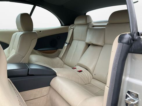 Used 2005 BMW 645Ci Convertible image 13