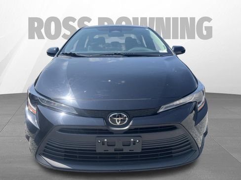 Used 2024 Toyota Corolla LE FWD image 2