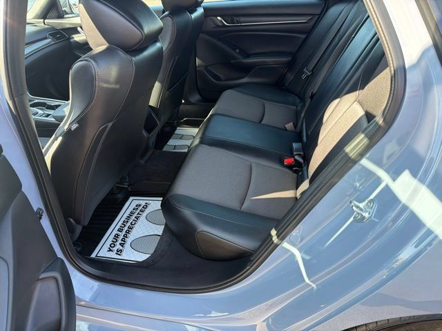 Used 2022 Honda Accord Sport image 6