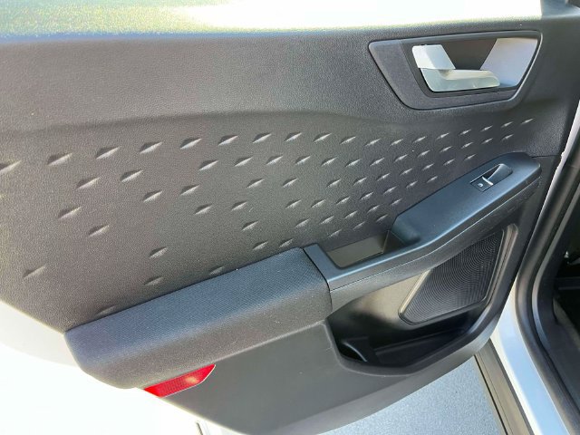 Certified 2020 Ford Escape SE FWD image 17