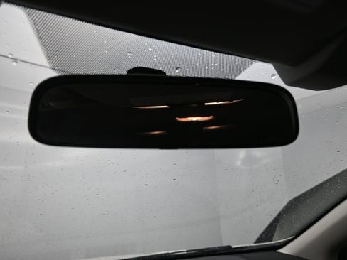 Used 2022 Subaru Crosstrek 2.0i image 19