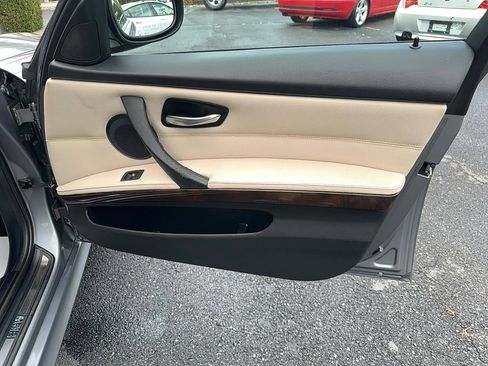 Used 2011 BMW 328i Sedan image 22