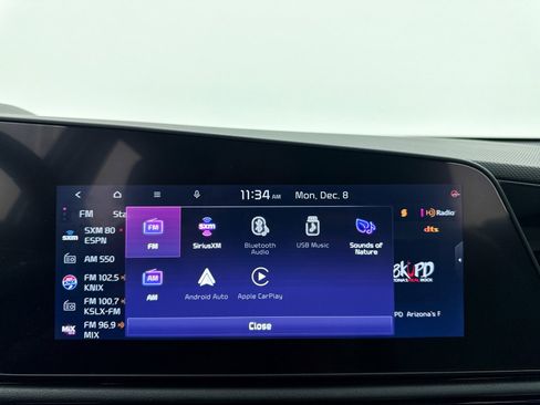 Certified 2024 Kia Niro EX Touring image 32