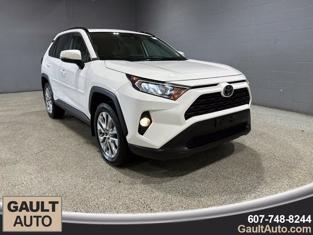 Used 2020 Toyota RAV4 XLE Premium AWD/4WD image 1