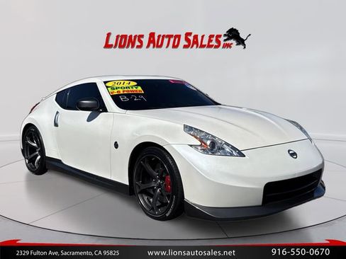Used 2014 Nissan 370Z NISMO w/ Bose Package RWD image 3