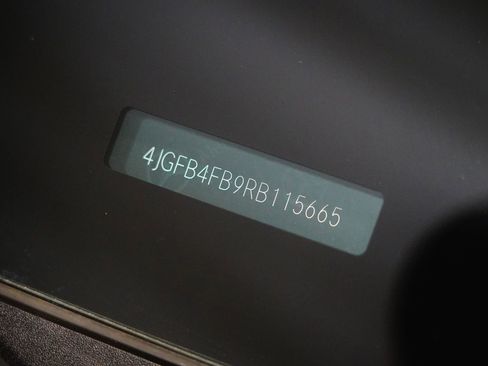 Certified 2024 Mercedes-Benz GLE 350 4MATIC image 33