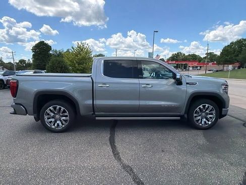 Used 2024 GMC Sierra 1500 Denali AWD/4WD image 6