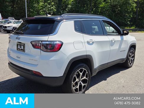 Used 2025 Jeep Compass Limited AWD/4WD image 12