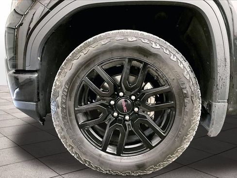 Used 2023 GMC Sierra 1500 Elevation w/ Preferred Package AWD/4WD image 8