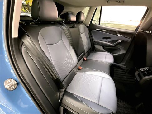 New 2026 Volkswagen Tiguan SE image 27