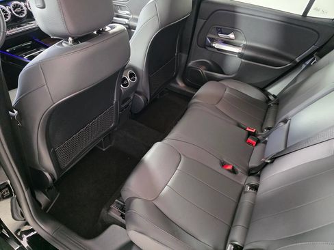 Certified 2025 Mercedes-Benz GLB 250 image 14