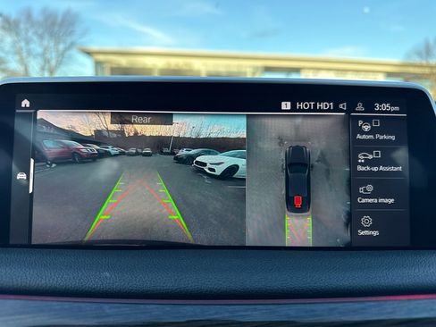 Used 2020 BMW 740i xDrive w/ Cold Weather Package image 74