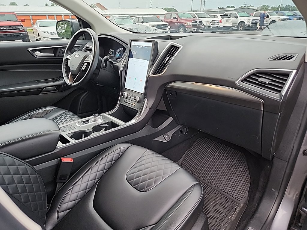 Used 2024 Ford Edge Titanium AWD/4WD image 36