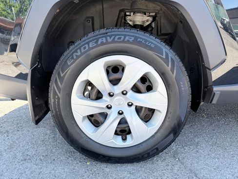 Used 2019 Toyota RAV4 LE w/ All Weather Liner Package AWD/4WD image 11