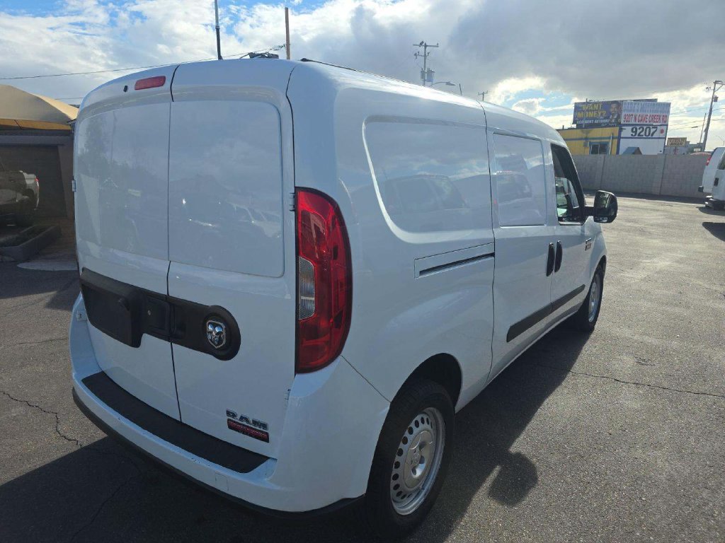 Used 2022 RAM ProMaster City Tradesman FWD image 3