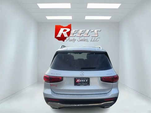 Used 2022 Mercedes-Benz GLB 250 4MATIC image 32