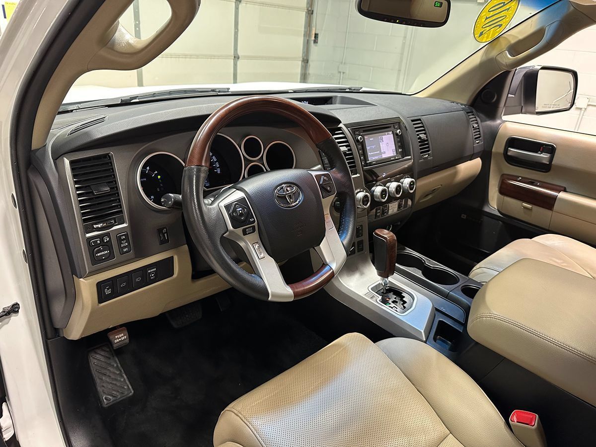 Used 2016 Toyota Sequoia Platinum AWD/4WD image 36