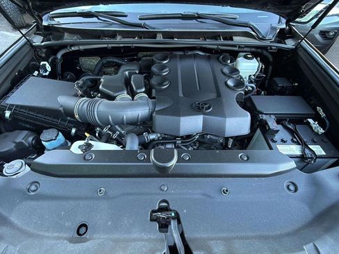 Used 2024 Toyota 4Runner SR5 image 19