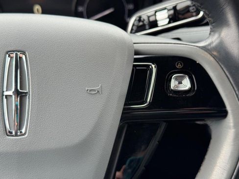 Certified 2021 Lincoln Corsair FWD image 19