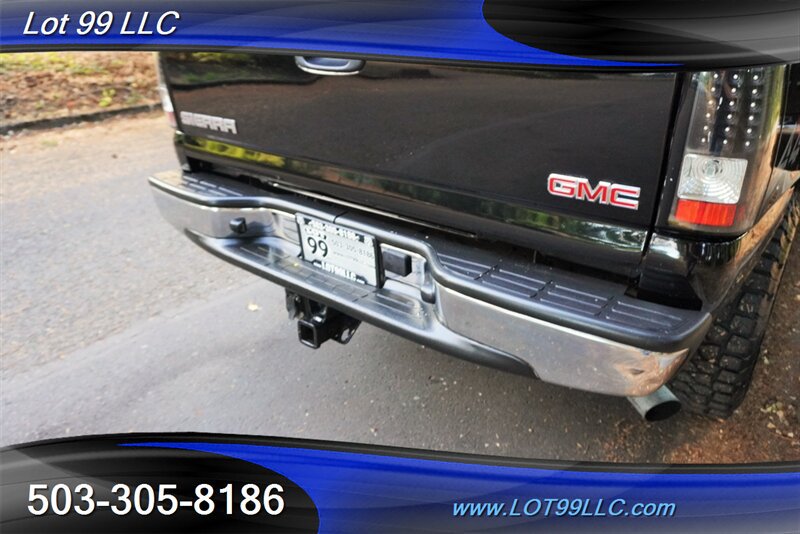 Used 2004 GMC Sierra 2500 SLT w/ Heavy-Duty Power Package AWD/4WD image 35