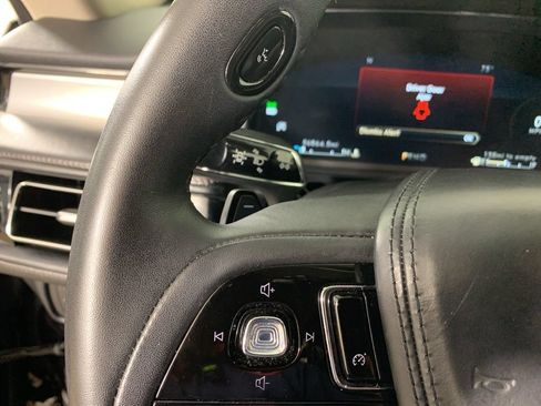 Used 2022 Lincoln Aviator AWD w/ Premium Package image 22