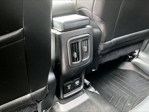 Used 2020 Jeep Compass Limited image 21