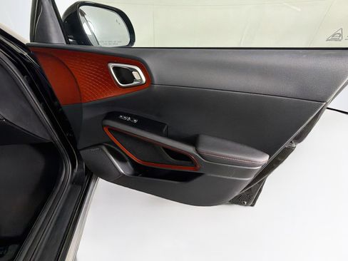 Used 2023 Kia Soul GT-Line w/ GT-Line Technology Package FWD image 32