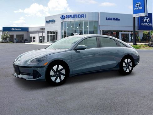 New 2025 Hyundai Ioniq 6 SE image 2